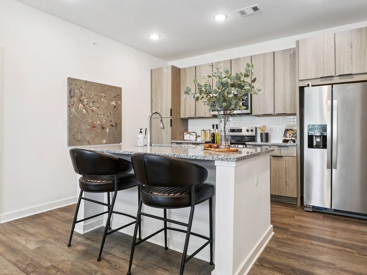 The Liliana Apartment Homes — Photo 2