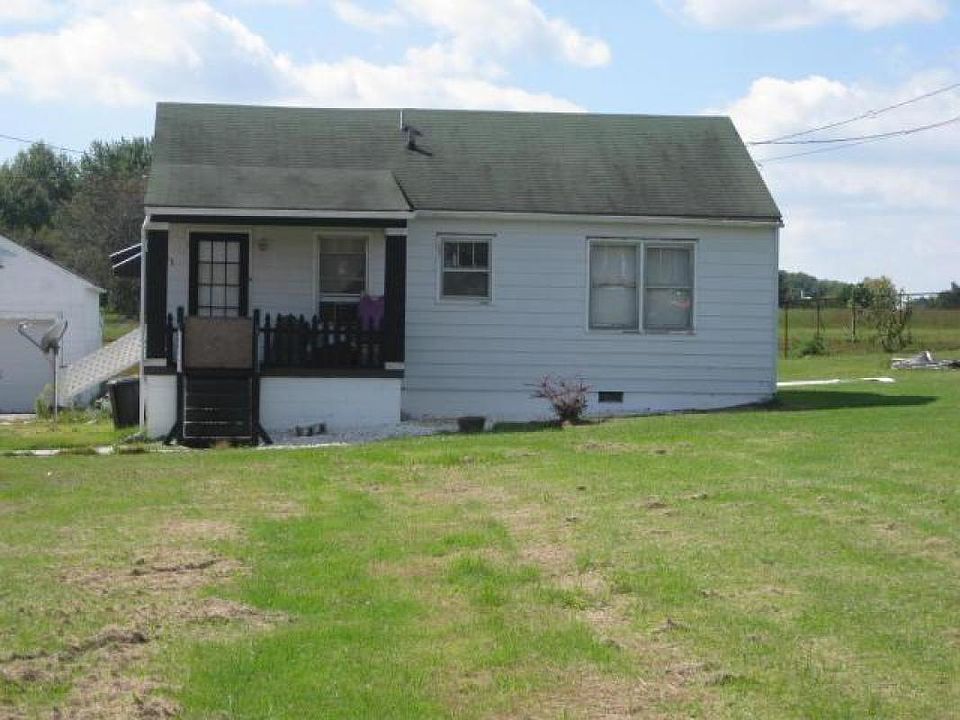 2nd image of 671 S Laurel Rd
