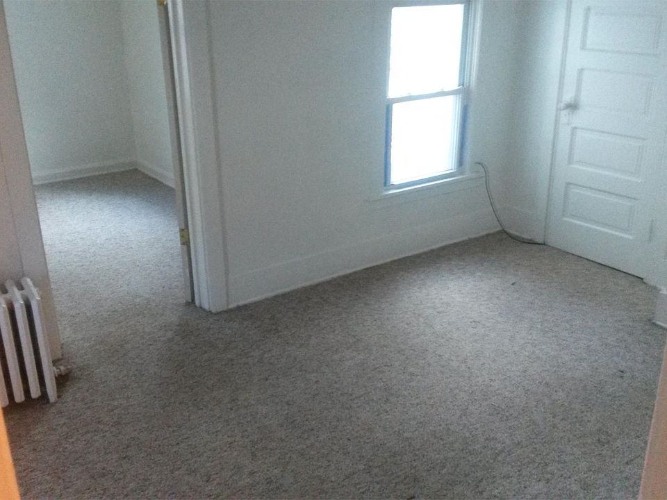 1st image of 620 Lincoln St APT 4