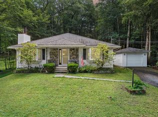 2726 Pocono Cir, Bartonsville, PA 18321