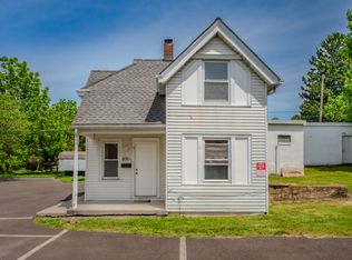 631 1/2 Main St, Hellertown, PA 18055