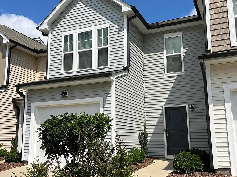 1176 Citadel Ave — Photo 2