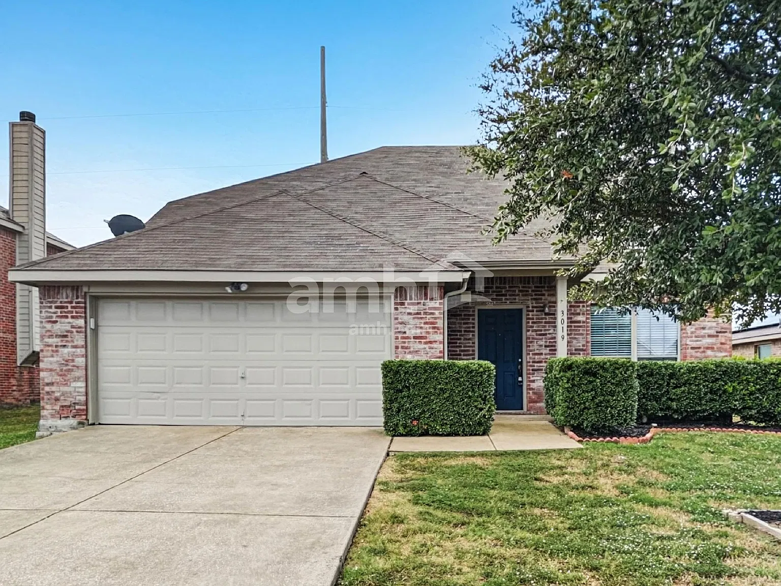 4 bed, 2.5 bath, 2554 sqft, $2,435 — Photo 1