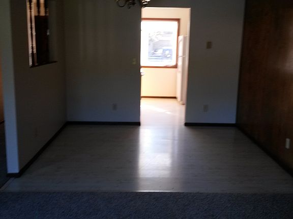4th image of 14309 NE 30th St