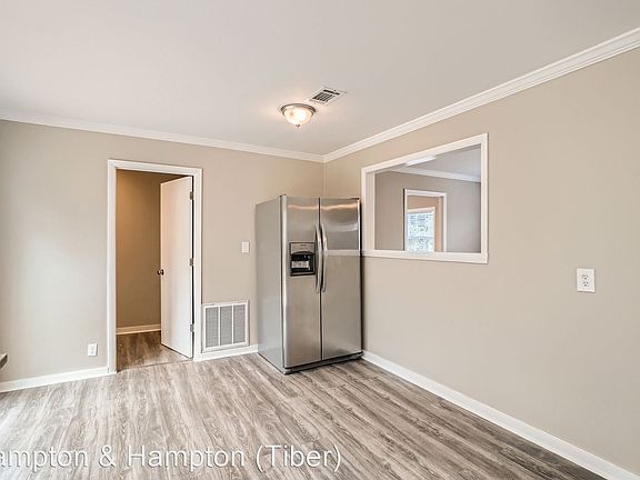 4th image of 233 Colony Dr