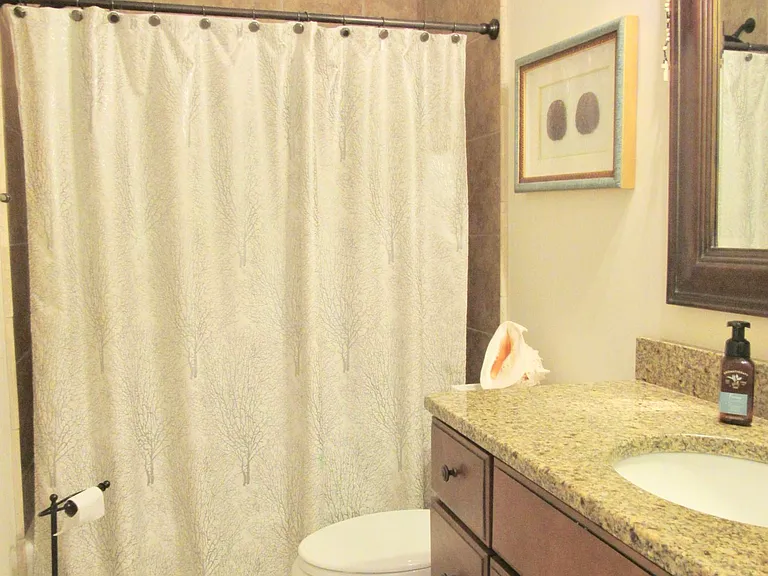 1271 Greenbriar Dr — Photo 18
