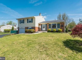 643 Cedarbrook Rd, Southampton, PA 18966