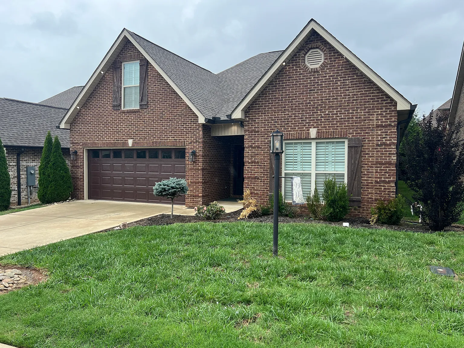 4 bed, 2200 sqft, $2,750 — Photo 1