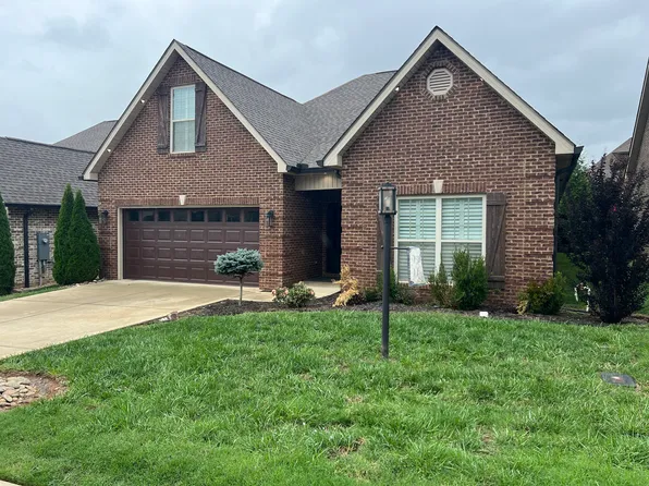 2303 Torrey Pines Dr, Maryville, TN 37801
