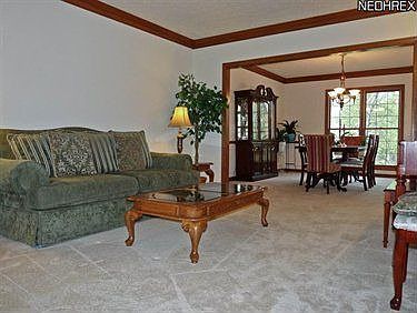 3rd image of 7290 Winchester Dr
