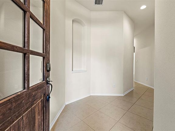3rd image of 14626 Bergenia Drive