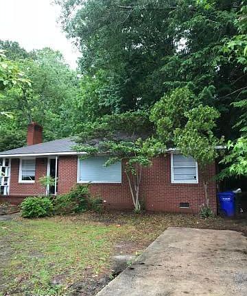 2nd image of 2409 E 4th St