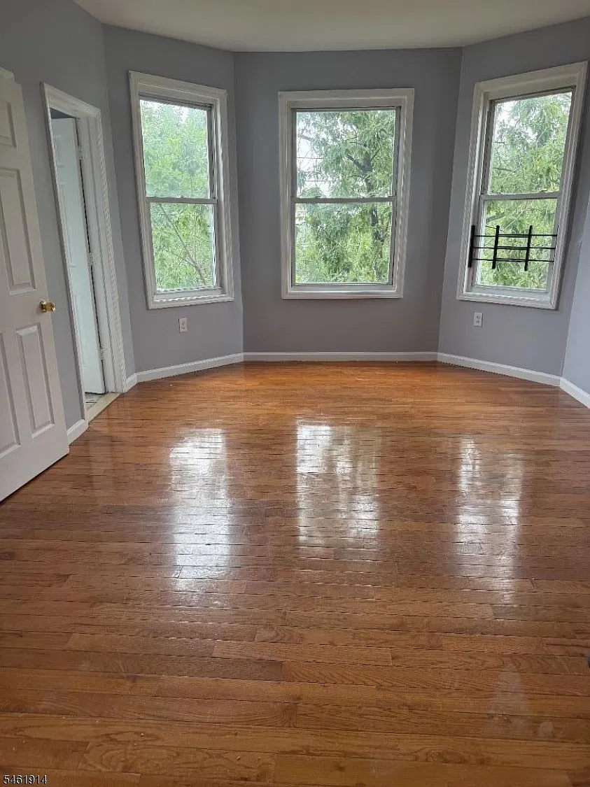 3 bed, 3.0 bath, $2,600 — Photo 3