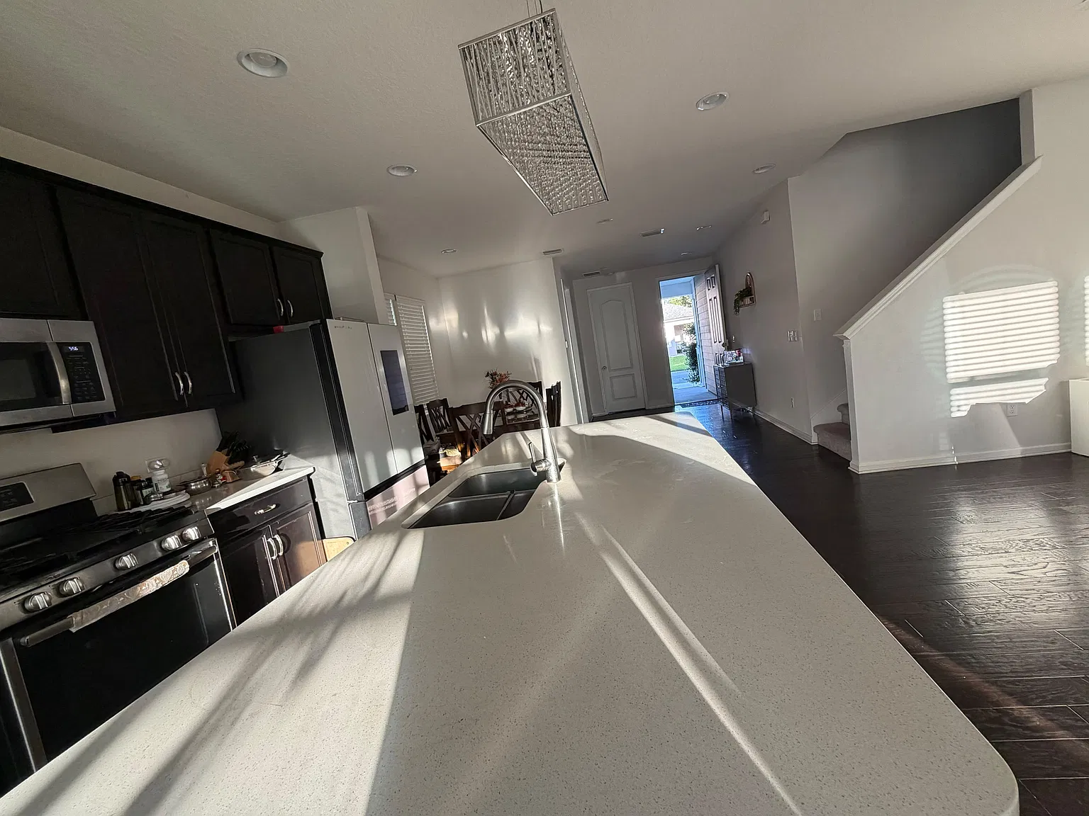 4 bed, 2378 sqft, $2,695 — Photo 4