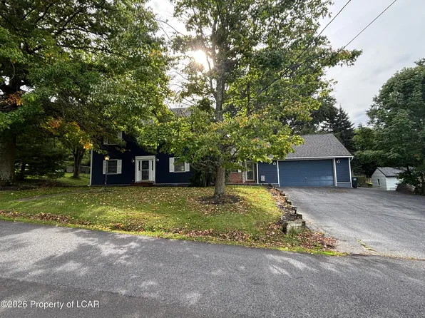 7 Orchard Ln, Sugarloaf, PA 18249
