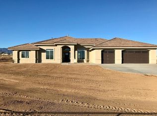 10070 Cordero Rd, Phelan, CA 92371