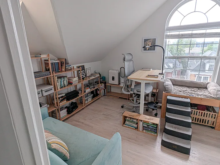 guest bedroom setup as home office/dog window bed/niche