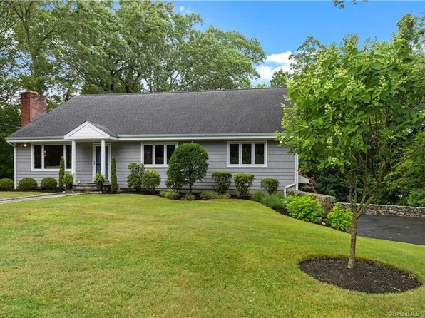 64 Tashua Lane, Trumbull, CT 06611