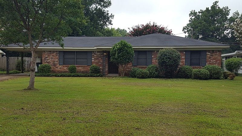 1st image of 1013 Corrine Dr