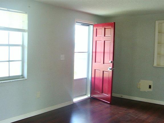 2nd image of 3042 Palamore Dr