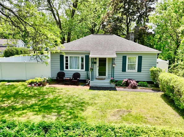 30 Mercer Street, Guilderland, NY 12203