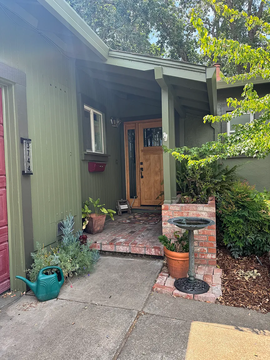 3744 Hamilton St photo 1