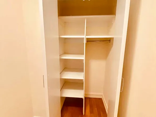 235 East 46th Street image 7 of 8