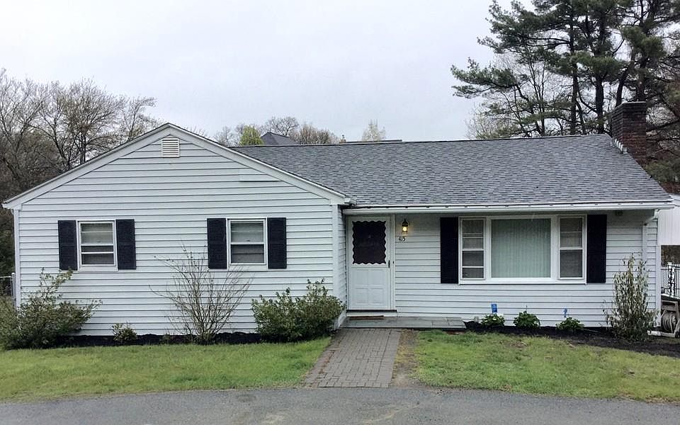 1st image of 415 Essex St