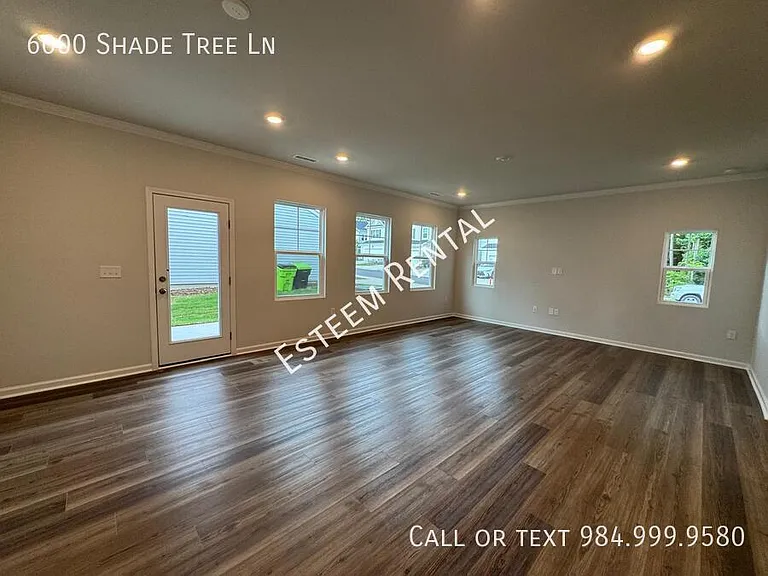 6000 Shade Tree Ln — Photo 12