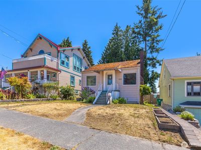 3711 SW Webster, Seattle, WA, 98126