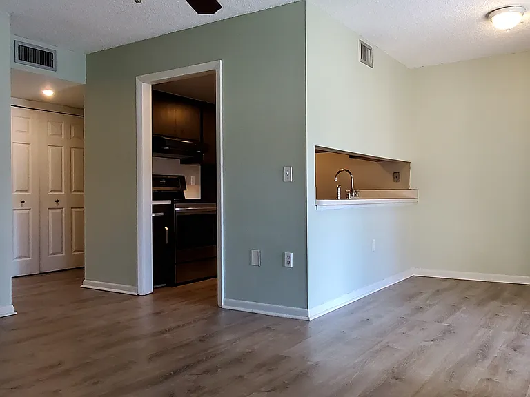 117 San Paulo Cir — Photo 3