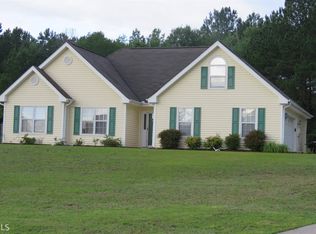 1072 Carter Dr, Loganville, GA 30052