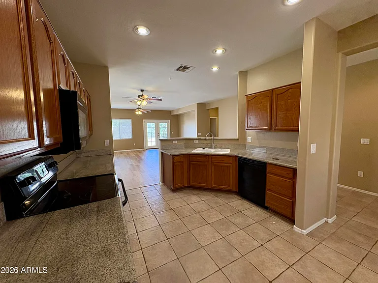 8234 W Salter Dr — Photo 7