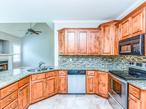 2nd image of 262 Winston Pointe Dr