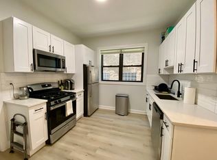 1320 N Wicker Park Ave APT 1F, Chicago, IL 60622