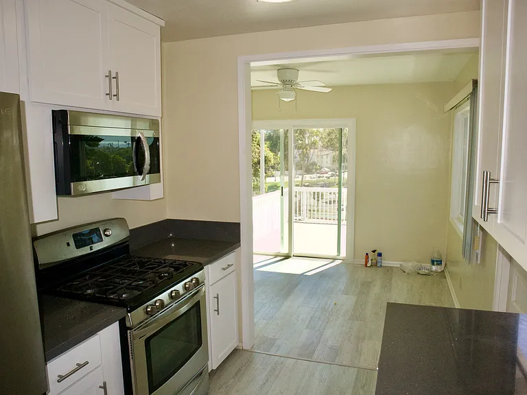 719 S Juanita Ave — Photo 23