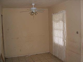 3rd image of 2630 Overland Dr