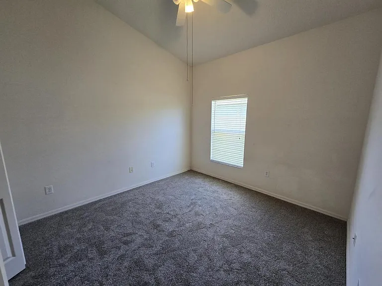 24505 Landing Dr — Photo 18