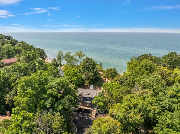 4730 Notre Dame Ave, Stevensville, MI 49127