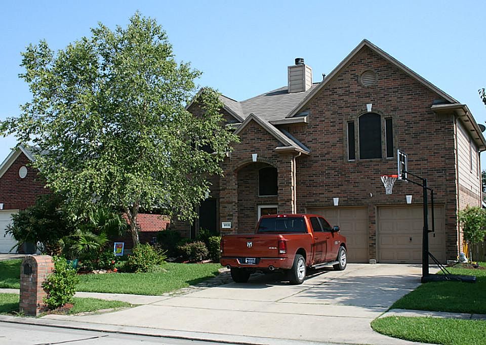 Beautiful curb appeal in Fairmont Park East