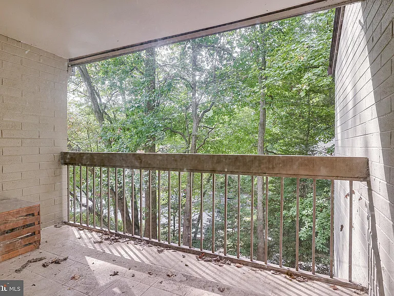 2210 Springwood Dr #207 — Photo 25