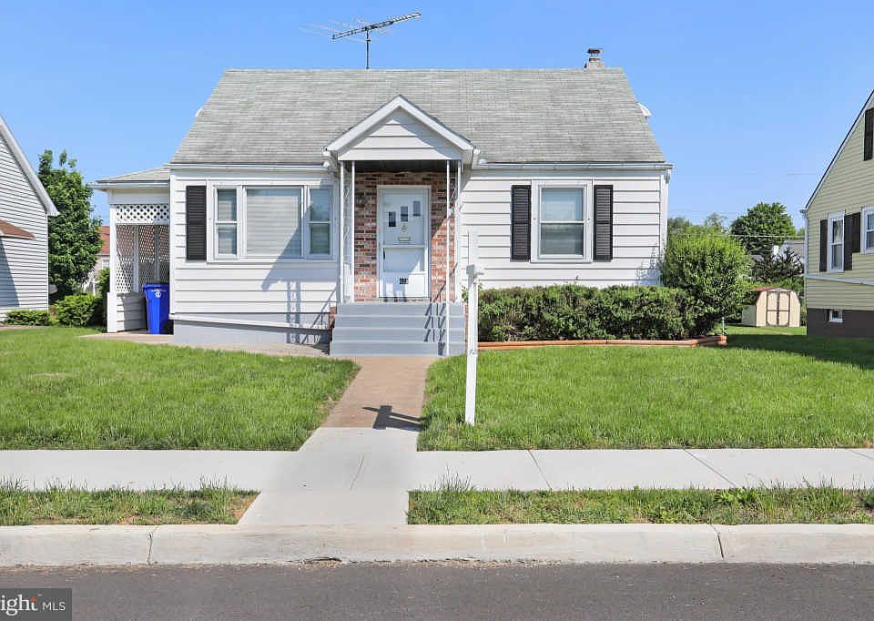 1st image of 429 Vermont Ave