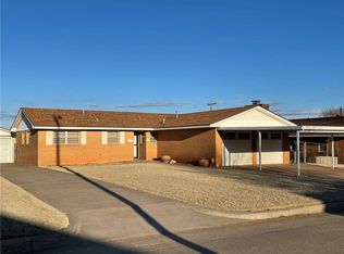 404 S 25th St, Clinton, OK 73601