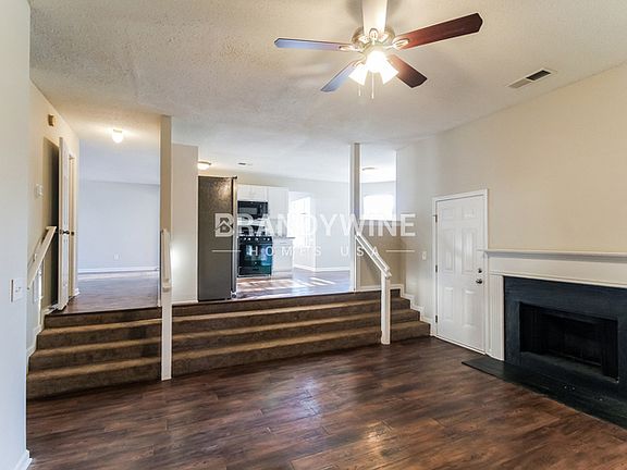 4th image of 801 Edenberry Ln