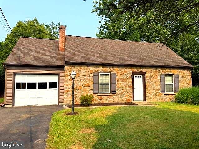 1st image of 319 Carol Lynn Dr
