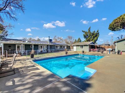 8030 Los Altos Dr, Los Molinos, CA, 96055