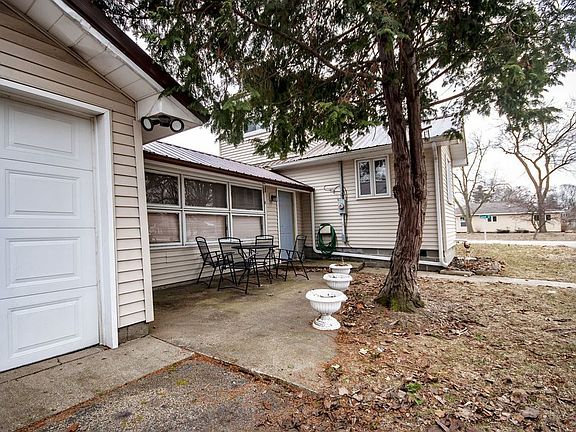 4th image of 1436 Laurel St