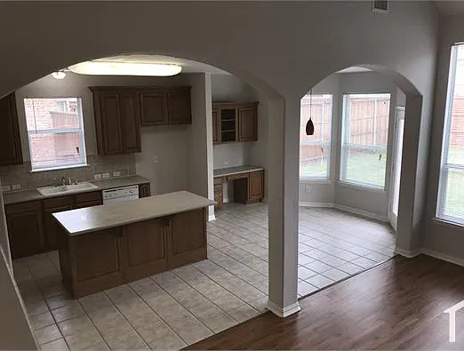 10410 Panks Ct — Photo 9