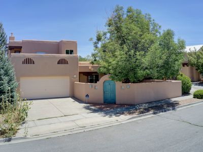 3044 Pueblo Puye, Santa Fe, NM, 87507