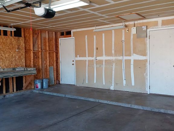 2nd image of 8312 Santa Clarita St NE
